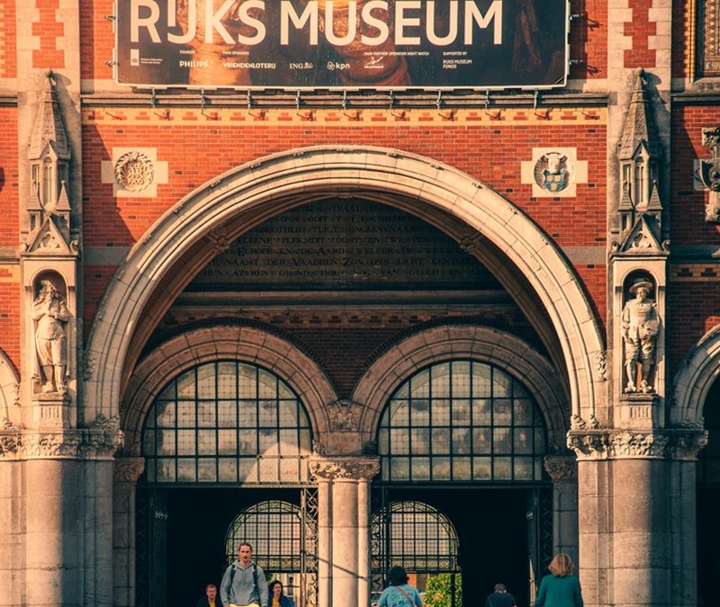 What Is a DMC? A Complete Guide to Destination Management Companies (and How SkyMar DMC Delivers in Amsterdam)
